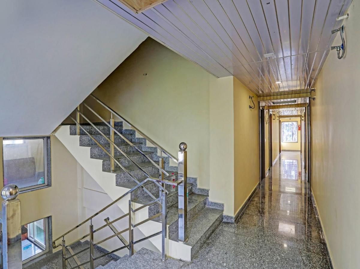 Hotel Woods View 穆索里 外观 照片