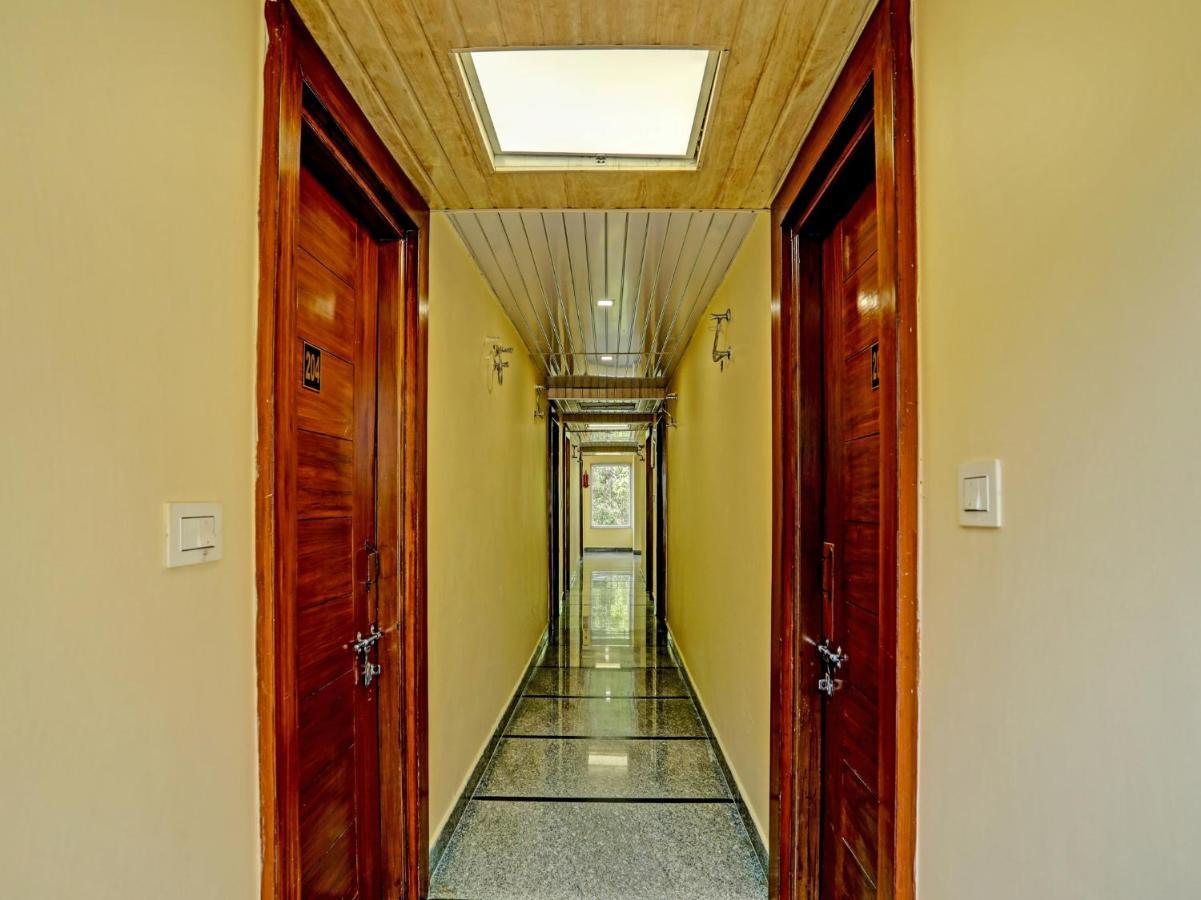Hotel Woods View 穆索里 外观 照片
